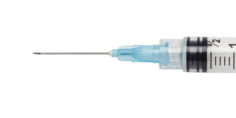 Medline 23g x 1" Hypodermic Needles - Box of 100